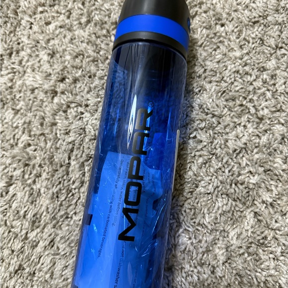 MOPAR AUDIO WATER BOTTLE - Picture 2 of 6